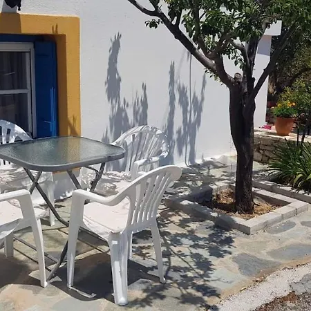 Lourantianika House